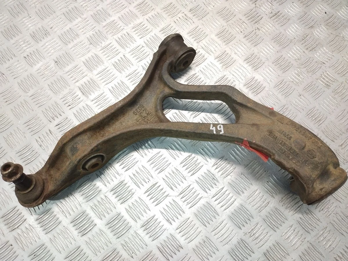 Рычаг передний правый Volkswagen Touareg