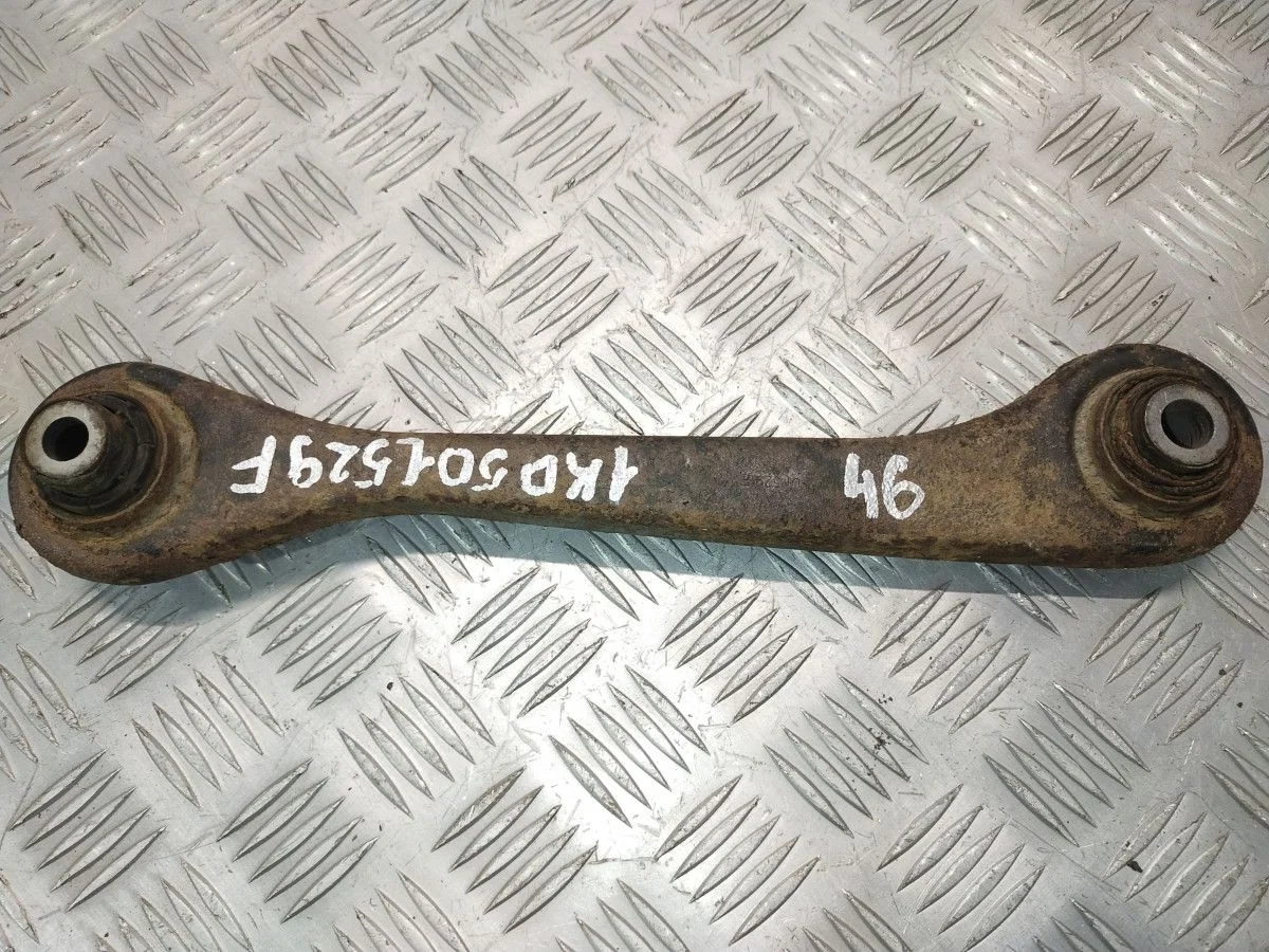 Тяга задней подвески левая Volkswagen Jetta 5