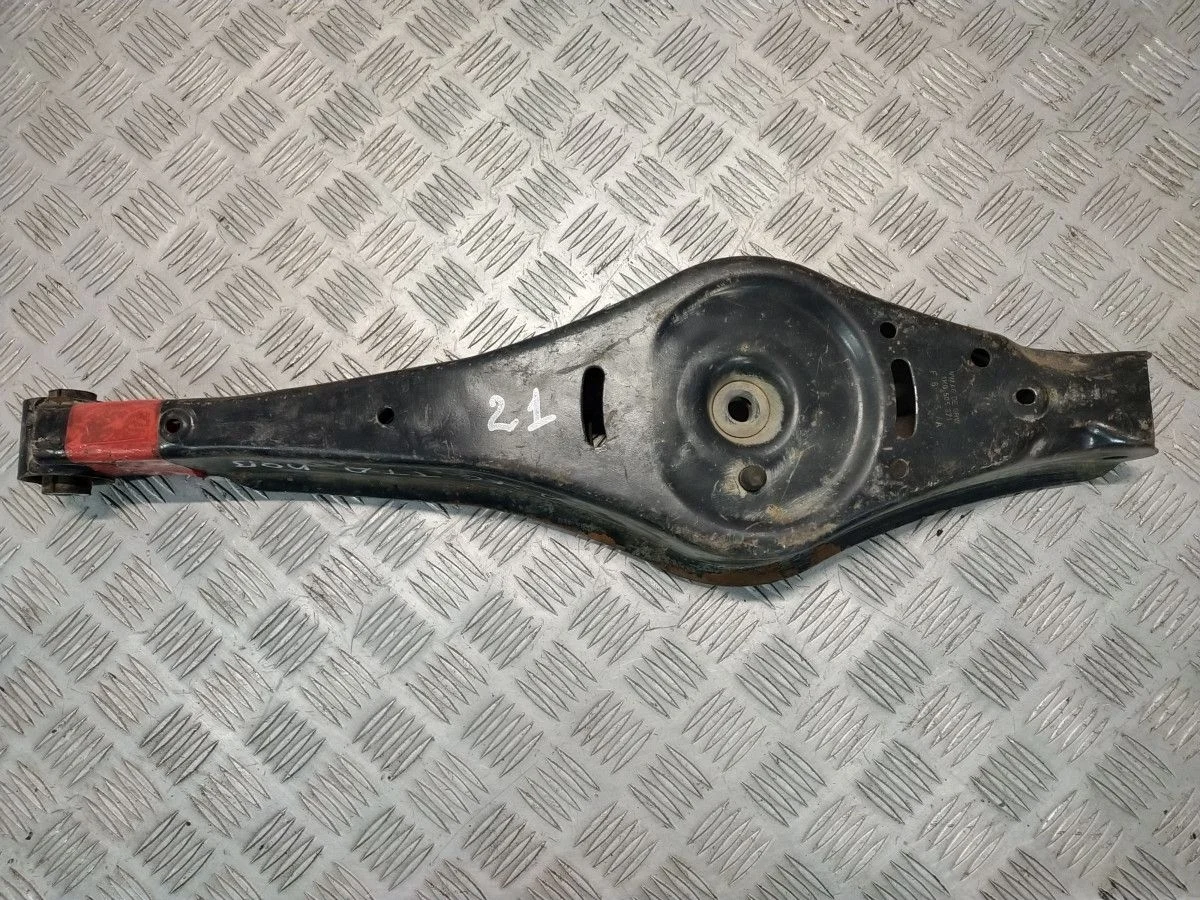 Рычаг задний Volkswagen Jetta