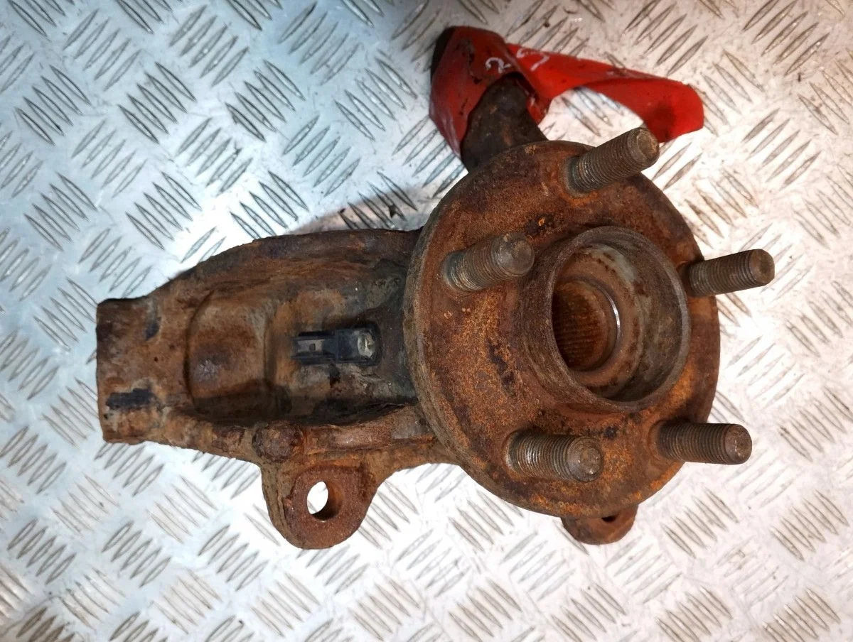 Поворотный кулак передний левый Ford S-Max I