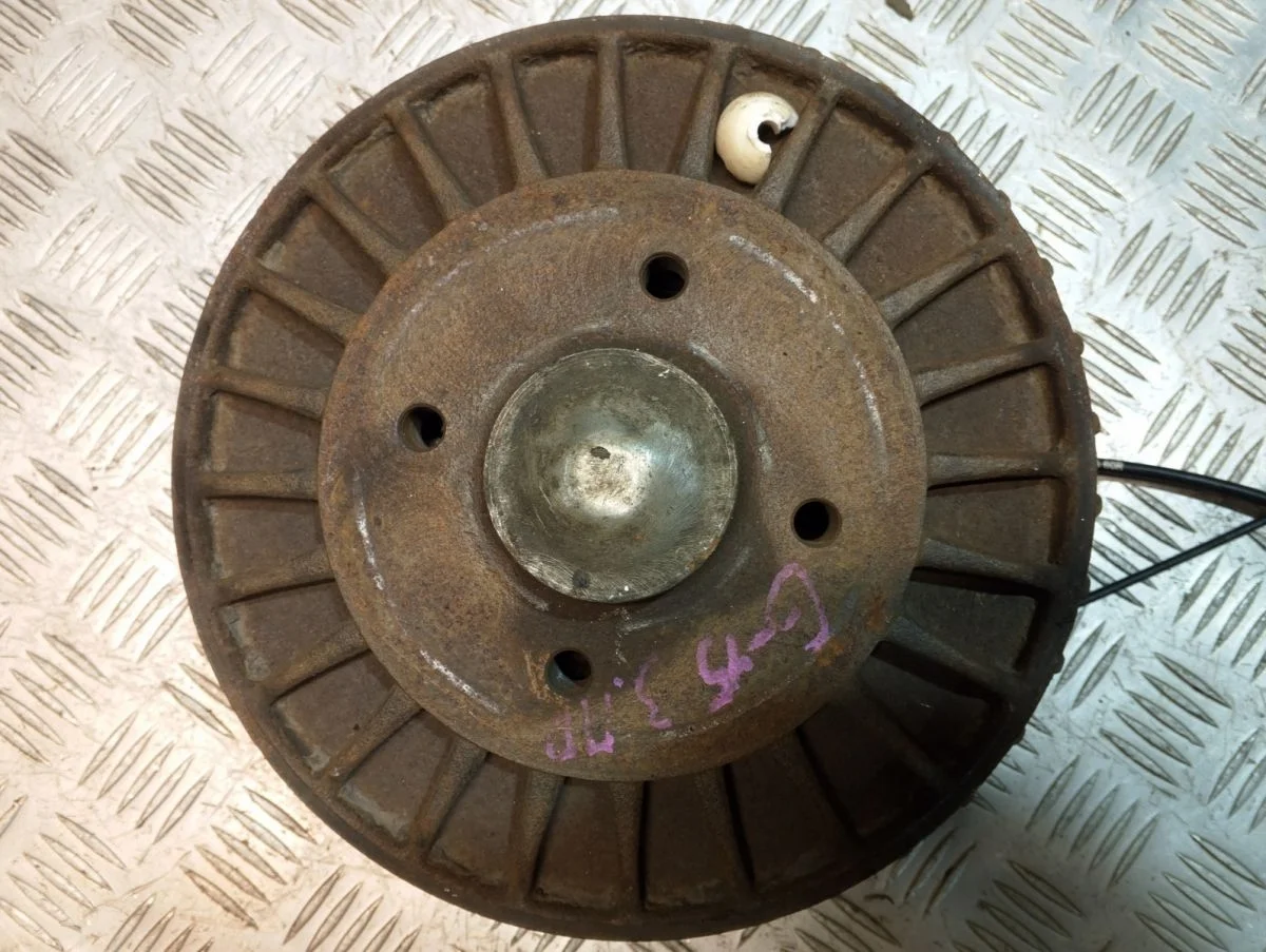 Барабан в сборе задний правый Nissan Almera