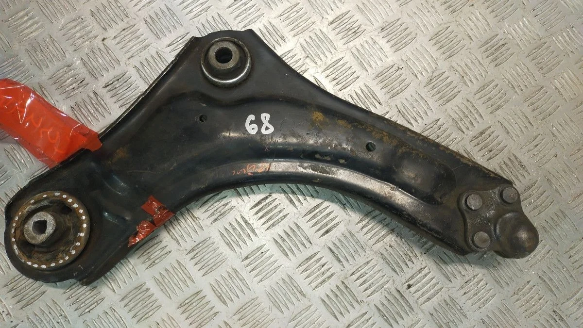 Рычаг передний левый Renault Scenic III