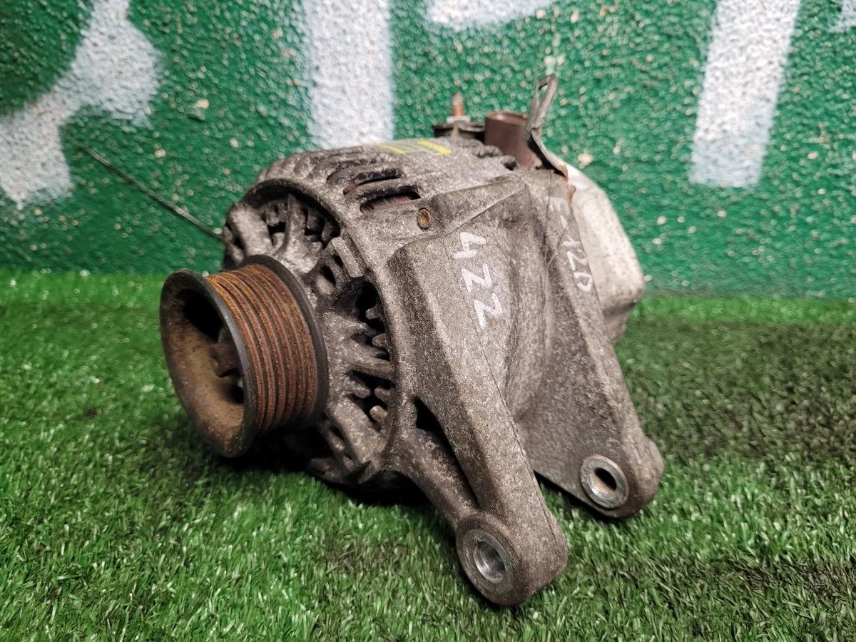 Генератор на Toyota Corolla E120 4ZZ