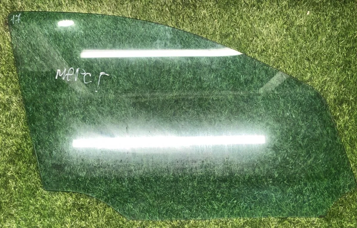 Стекло передней правой двери Mercedes X164 GL