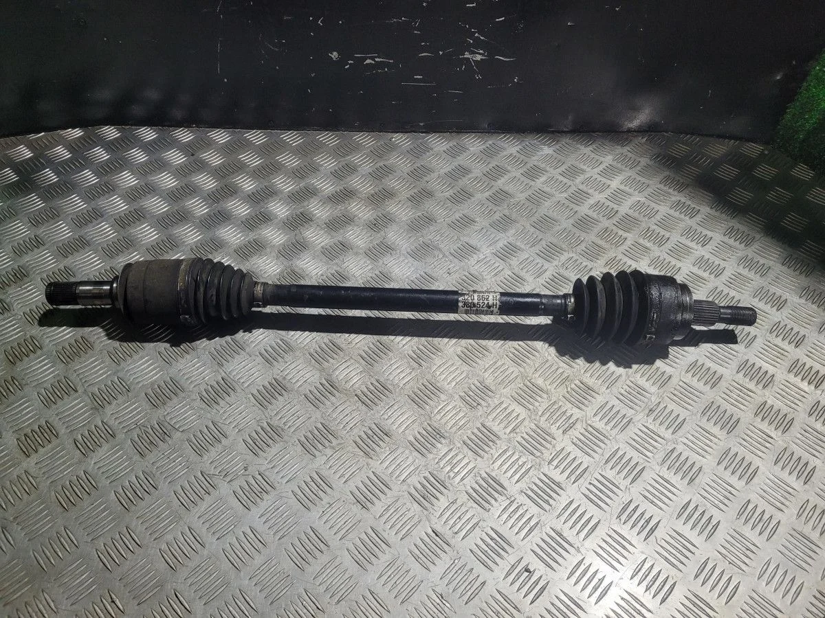 Полуось в сборе задняя левая на Mercedes W164