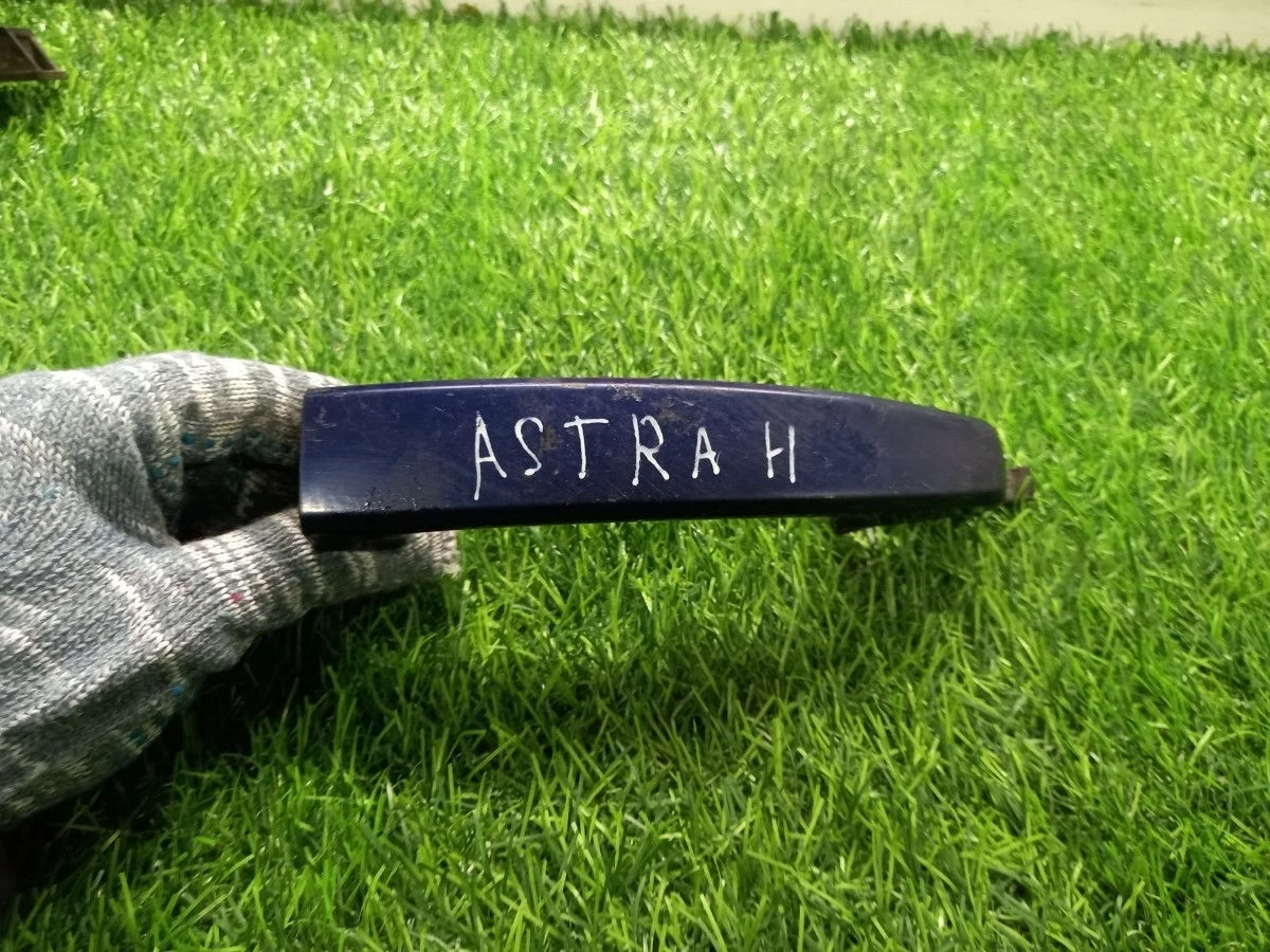 Ручка двери передней наружная правая Opel Astra H