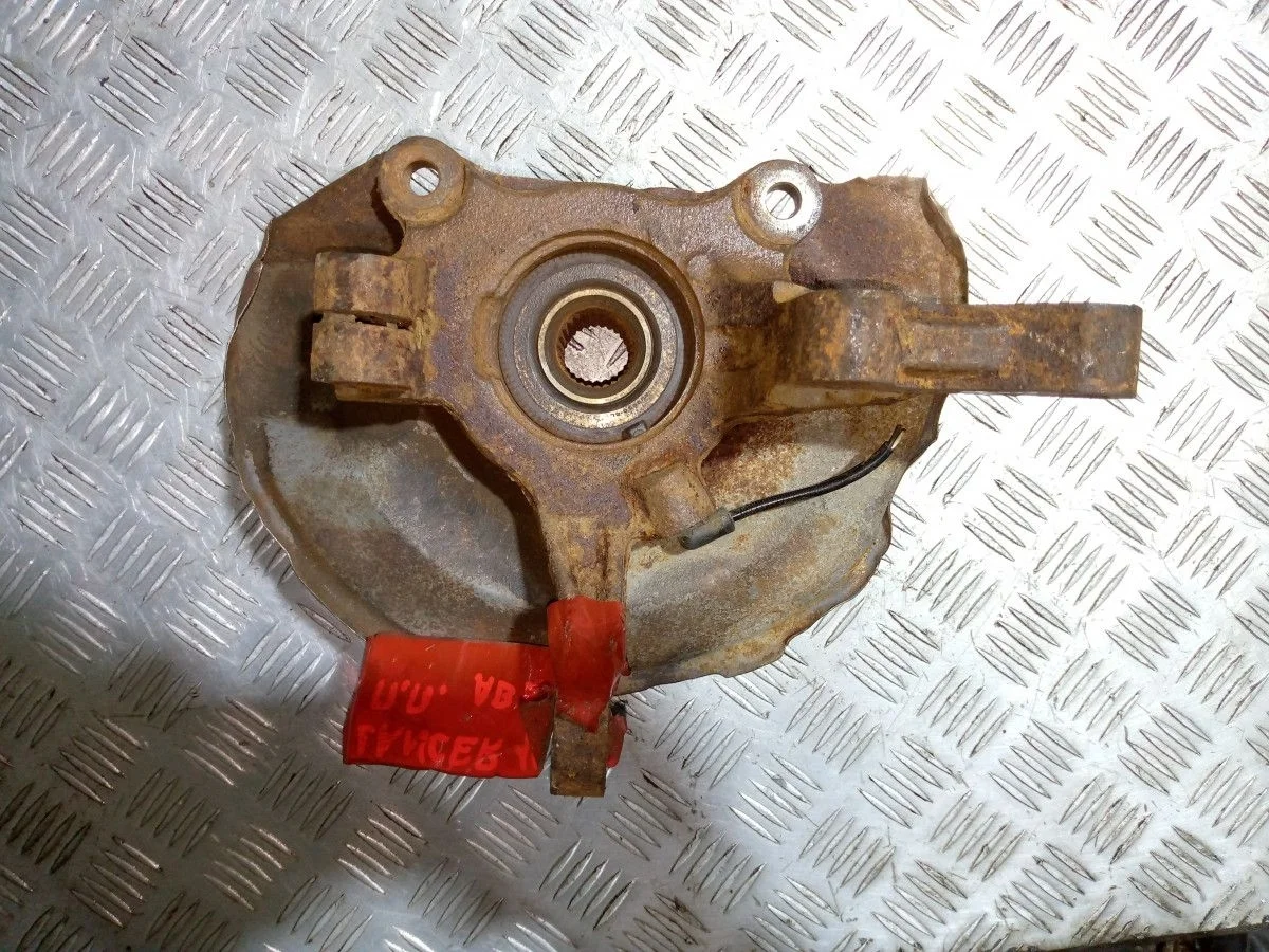 Кулак поворотный п.п mitsubishi lancer X