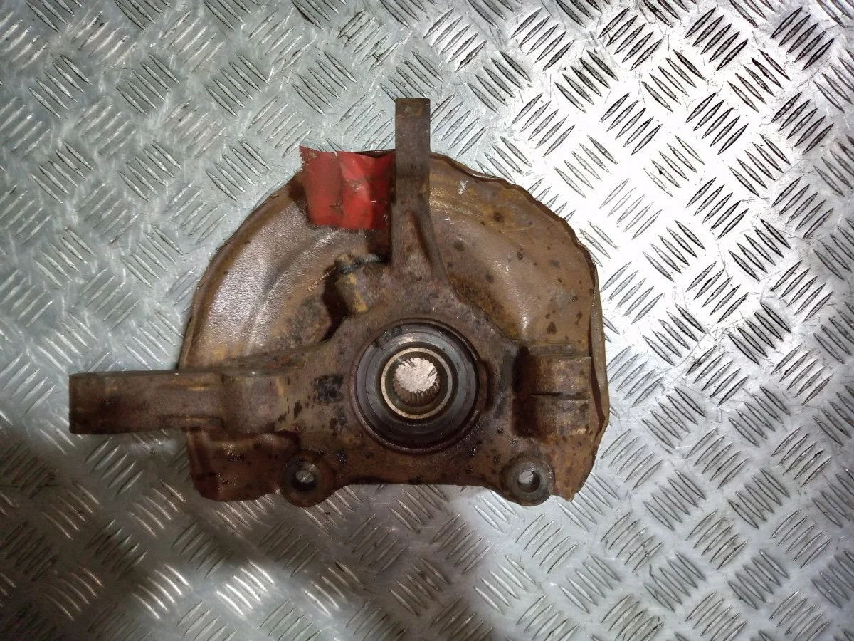 Кулак поворотный п.п mitsubishi lancer X