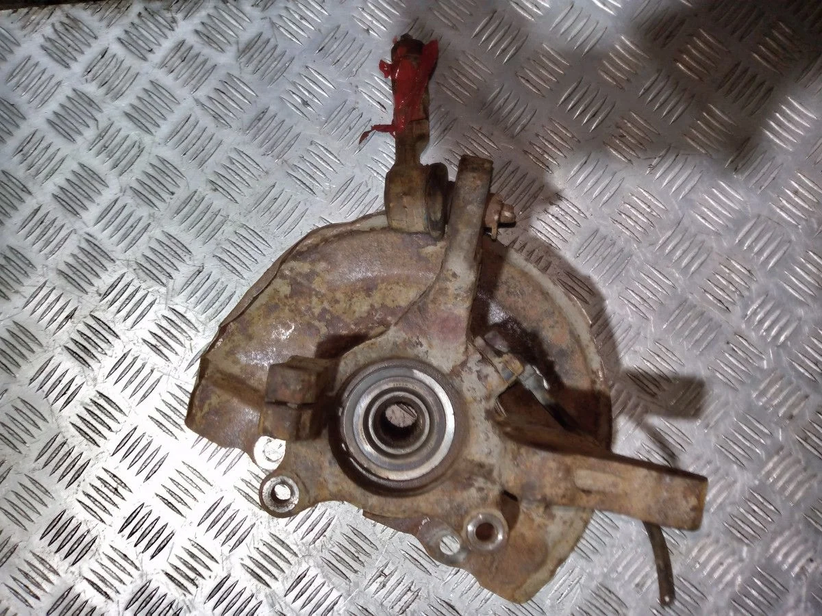 Кулак поворотный п.п mitsubishi lancer X