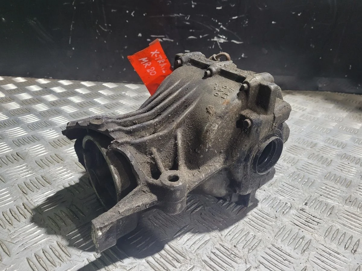 Редуктор на запчасти на Nissan X-Trail T31 MR20