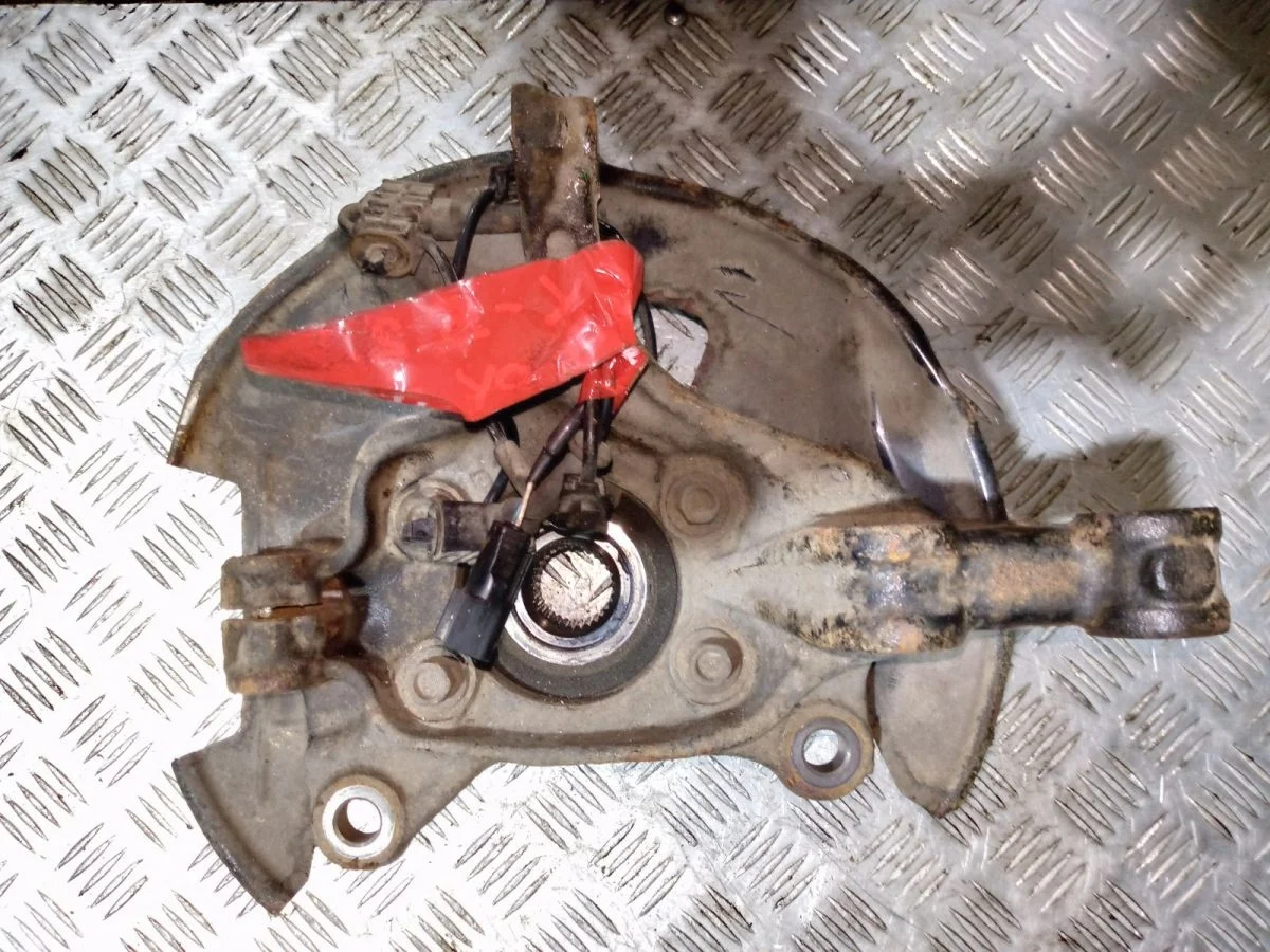 Кулак поворотный передний левый Mazda CX-V