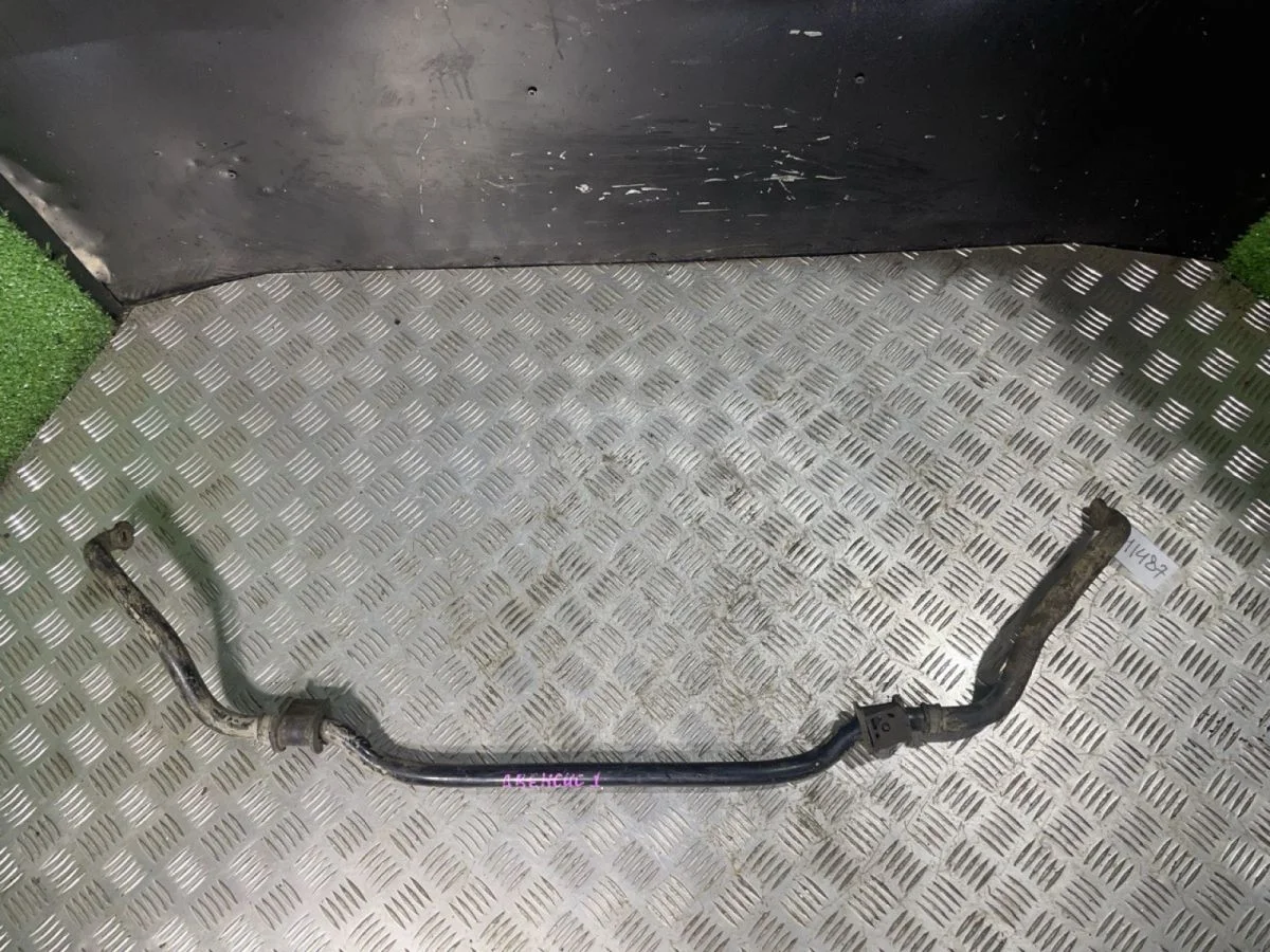 Передний стабилизатор TOYOTA AVENSIS 1