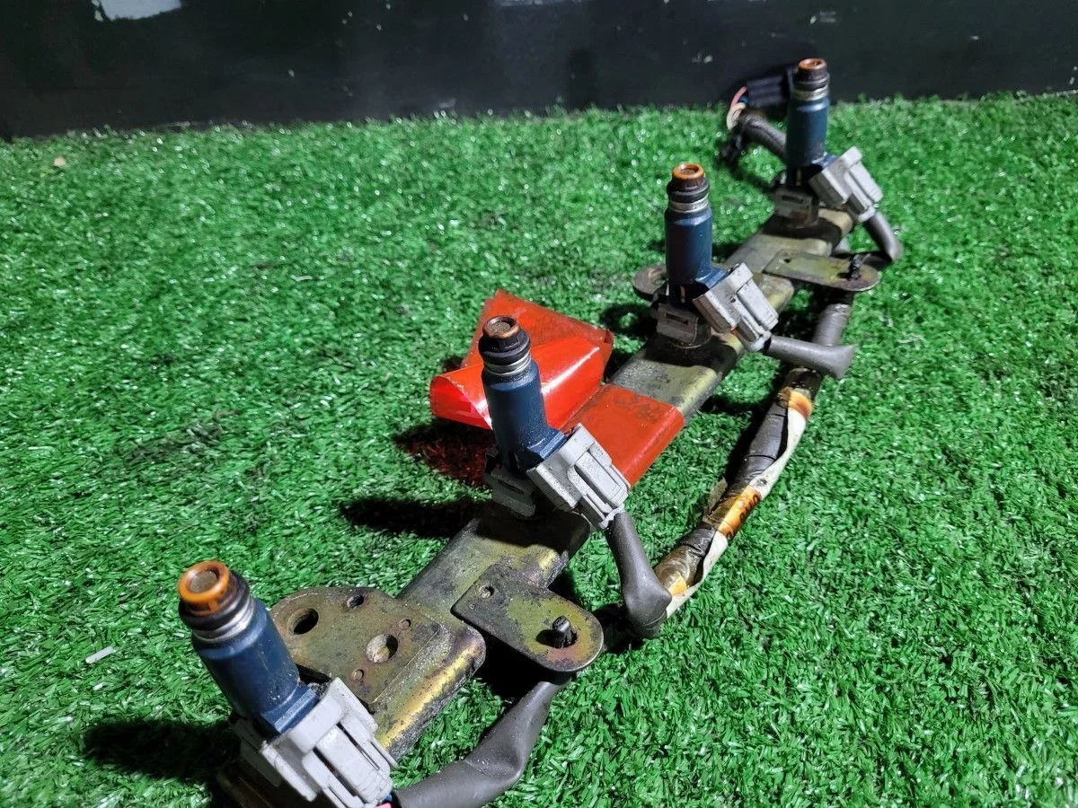 Форсунка топливная на Nissan Altima QR25