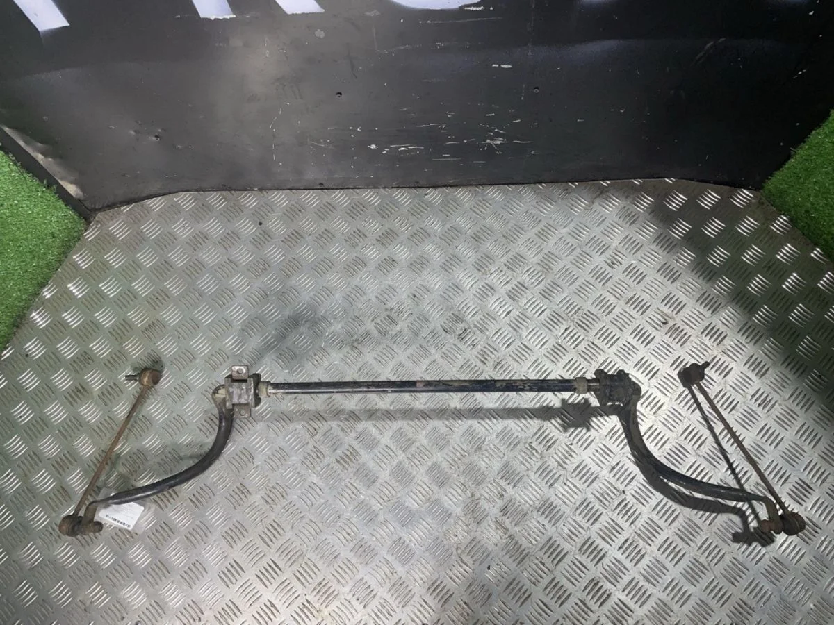 Передний стабилизатор MITSUBISHI Lanser 10