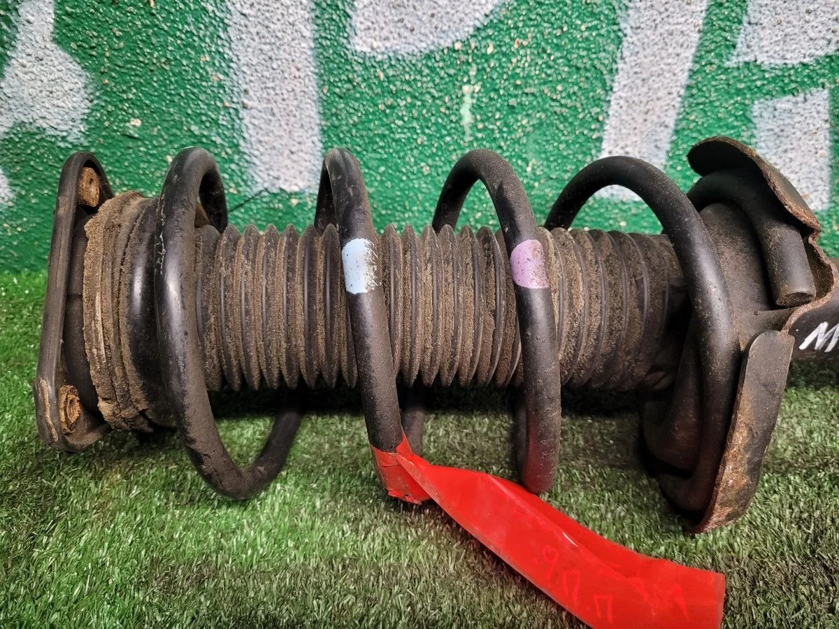 Пружина передняя на Mazda 3 BL