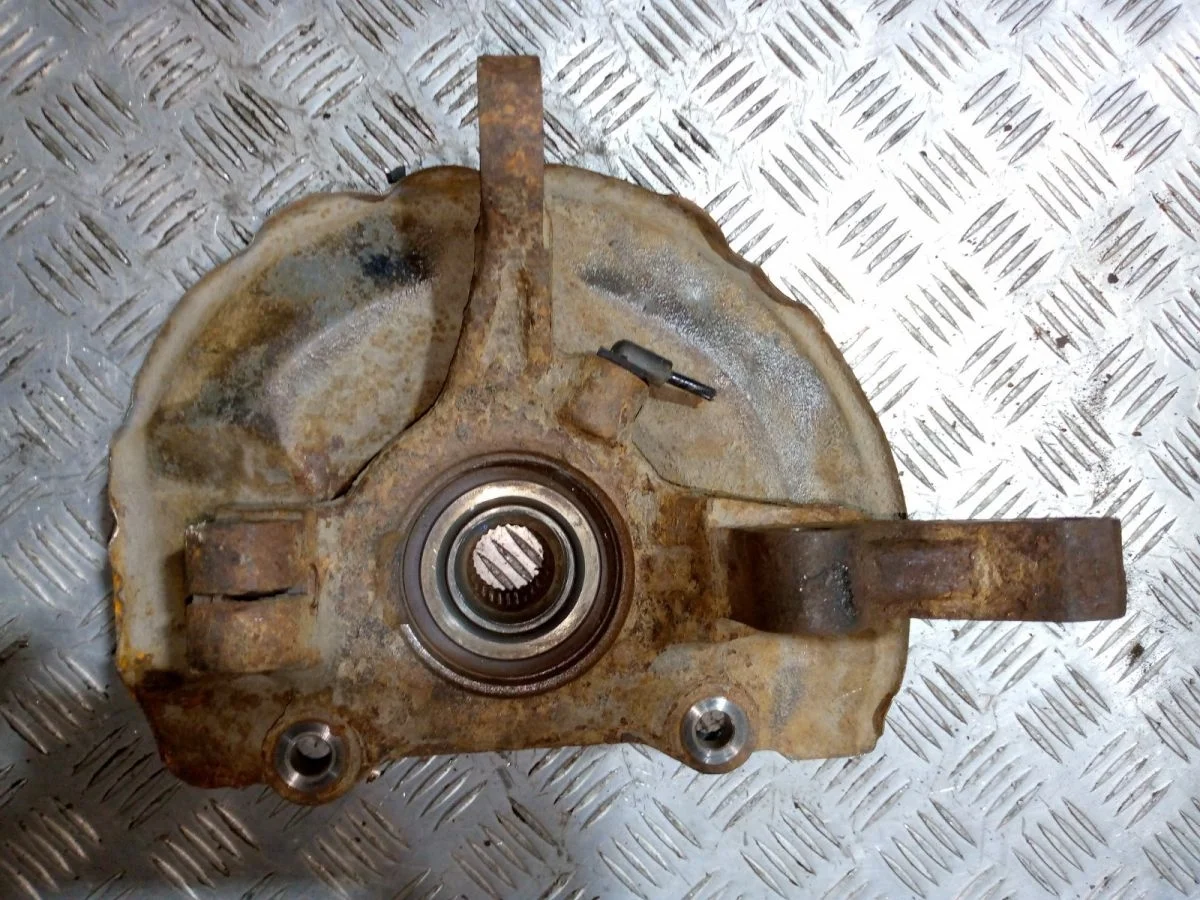 Кулак поворотный п.л mitsubishi lancer X