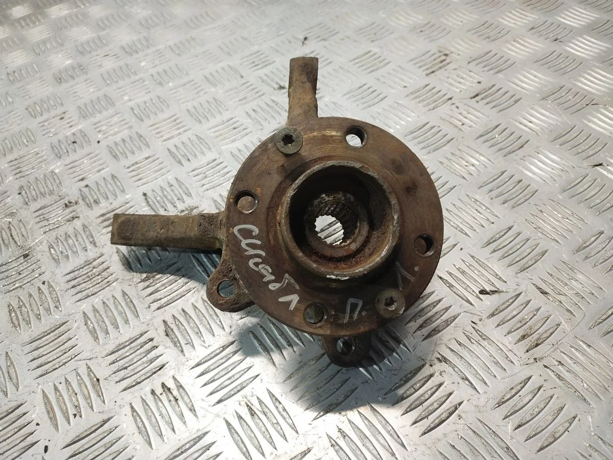 Поворотный кулак передний левый Renault Symbol