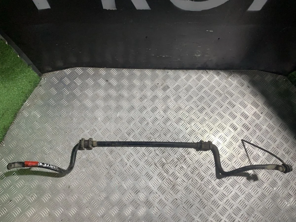 Передний стабилизатор MITSUBISHI Lanser 10