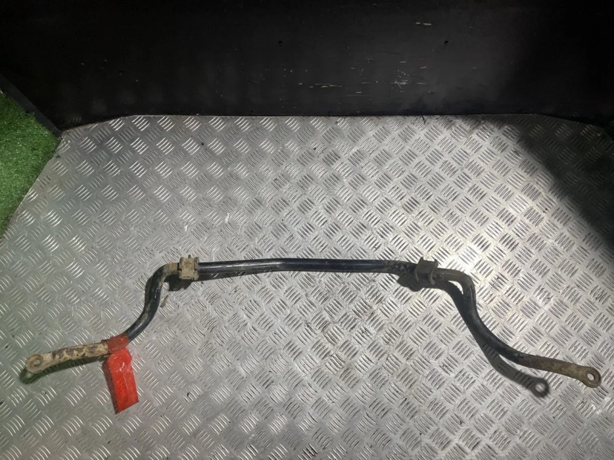 Передний стабилизатор MITSUBISHI Lanser 9