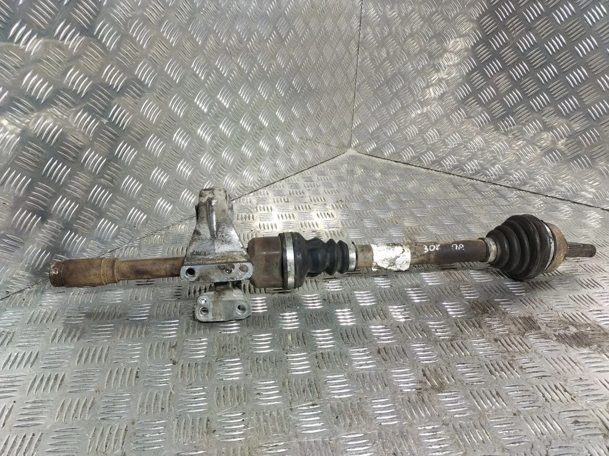 Полуось передняя правая Peugeot 308 I