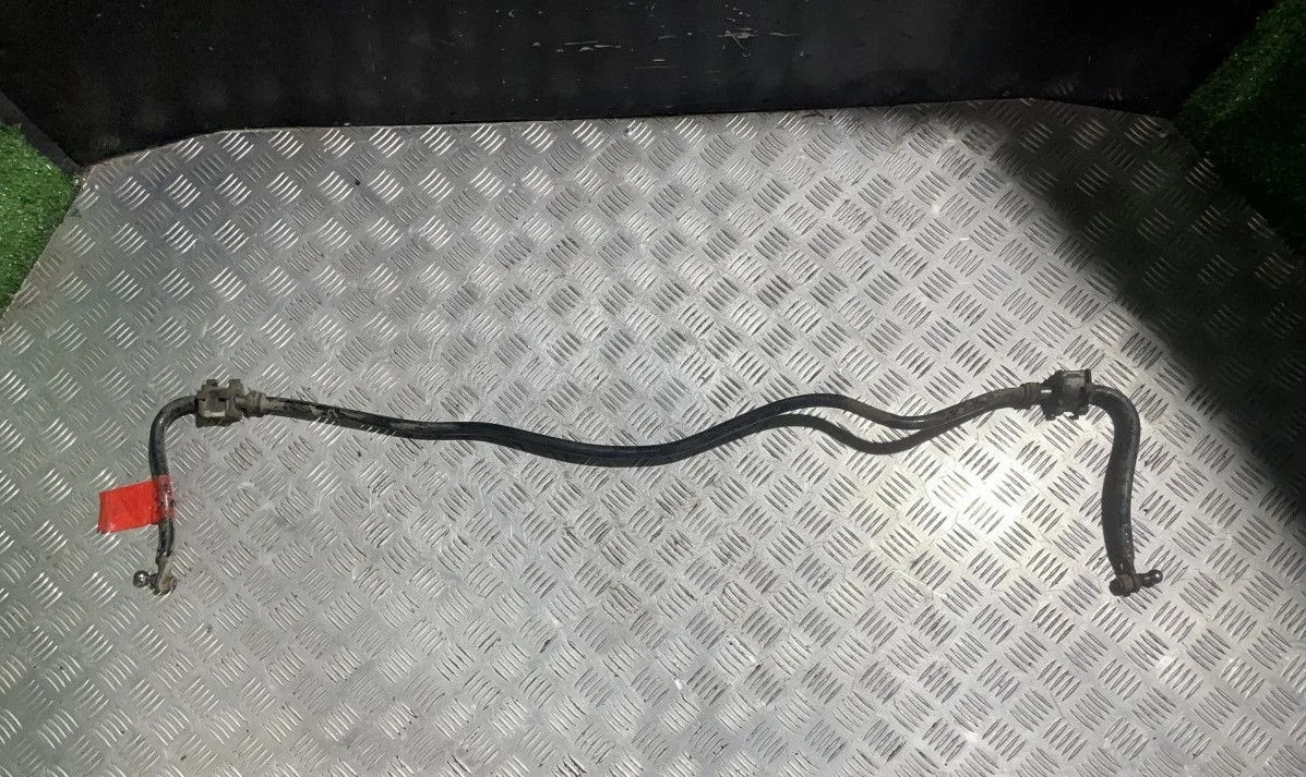 Стабилизатор задний Toyota Avensis 1