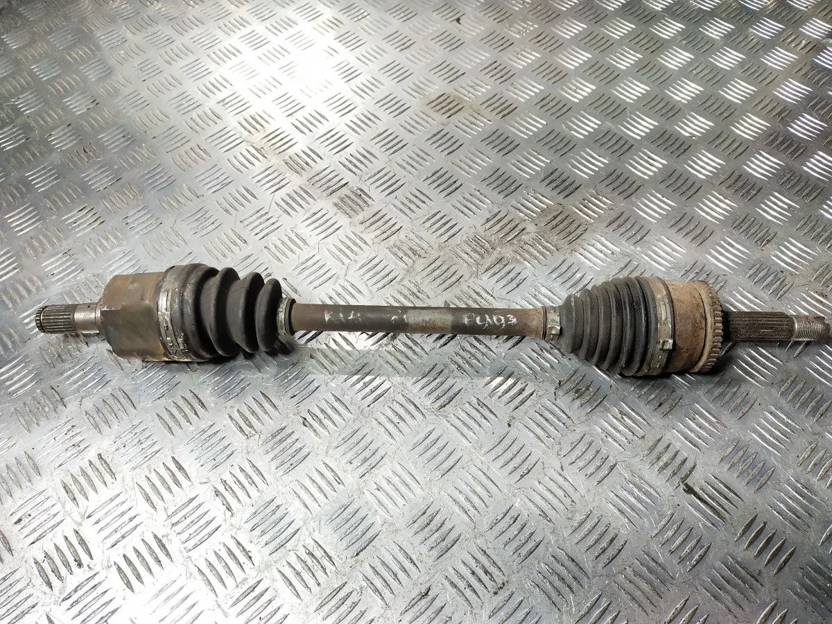 Привод передний левый Kia Rio 3