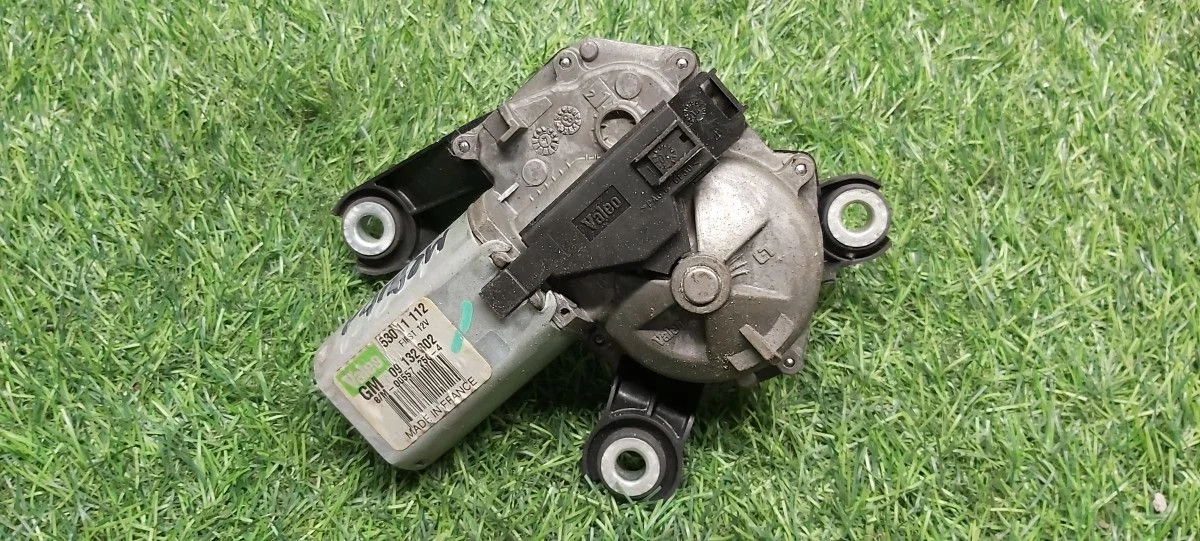 Моторчик стеклоочистителя Opel Meriva A задний