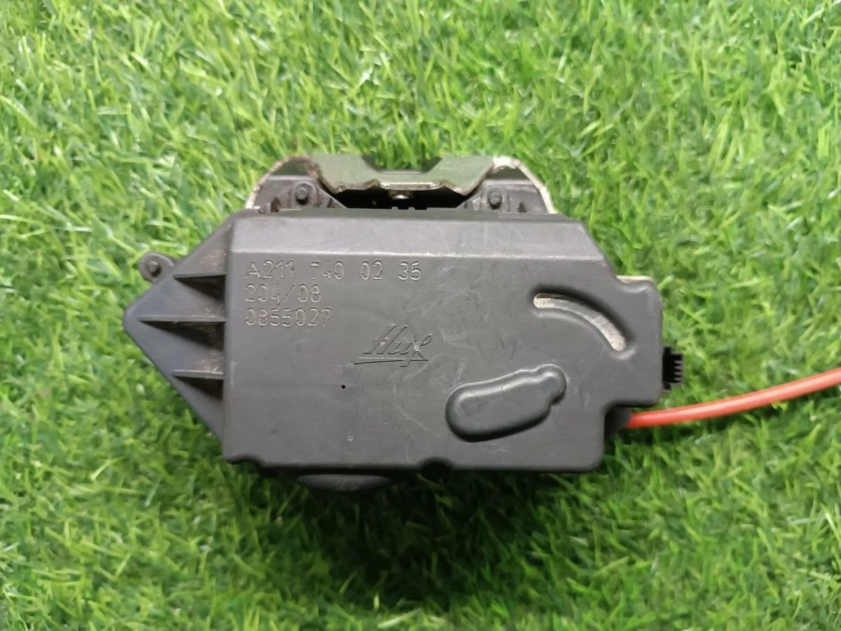 Замок багажника Mercedes-Benz