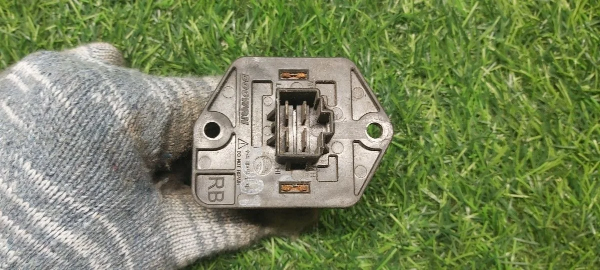 Резистор печки Hyundai Solaris 1