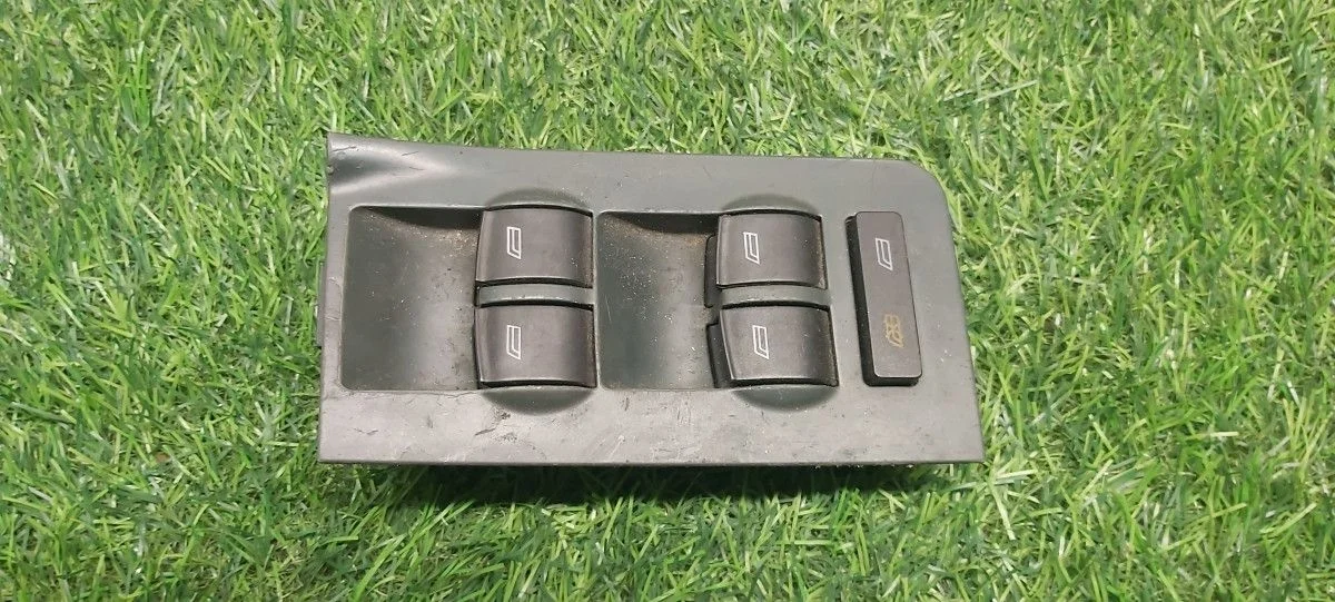 Блок управления стеклоподъемниками Audi A6 C5