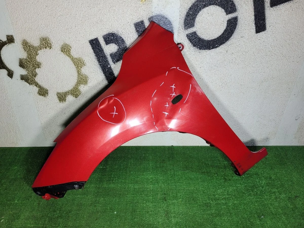 Крыло переднее левое на Mazda 3 BL