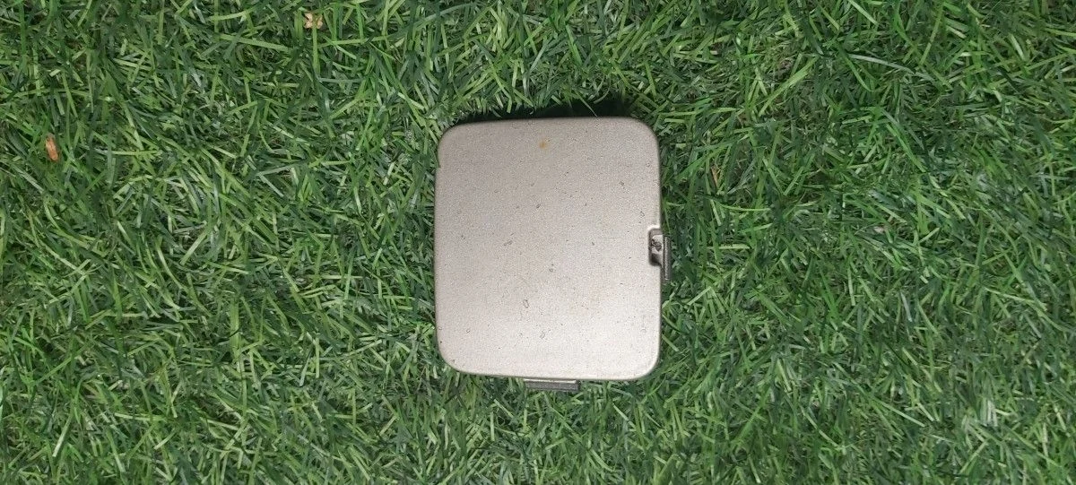 Заглушка буксировочного крюка Renault logan 2