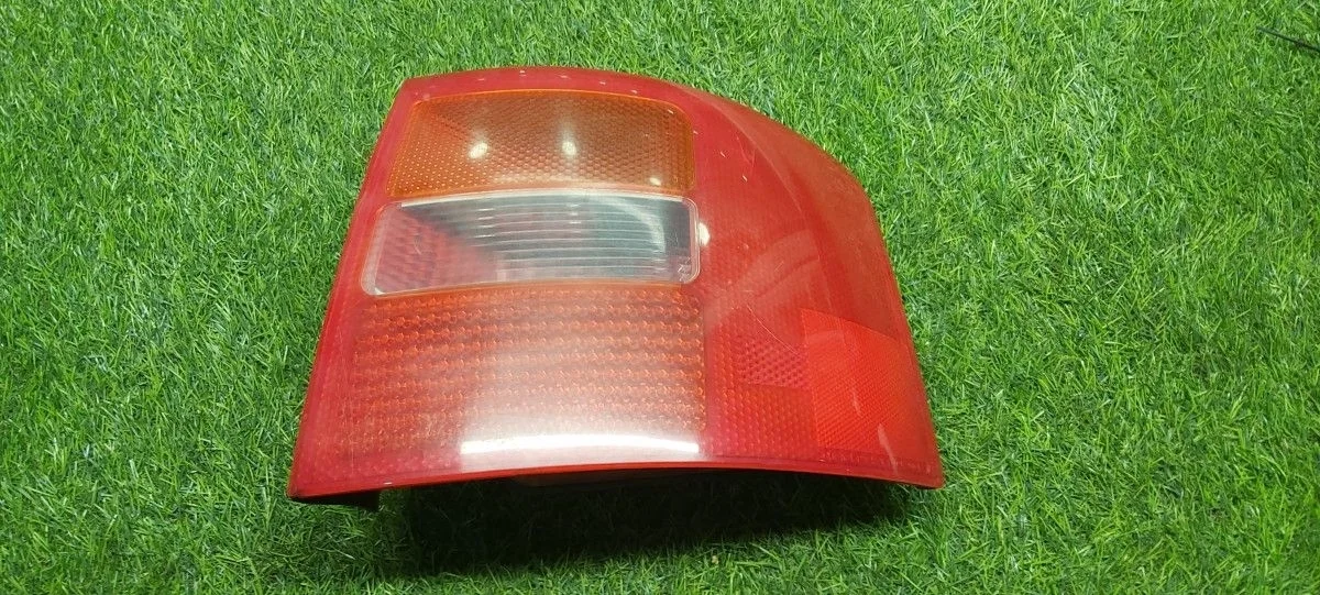 Фонарь правый Audi A6 Allroad C5