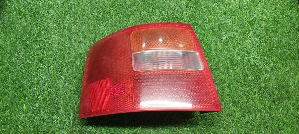Фонарь задний левый Ауди Allroad C5