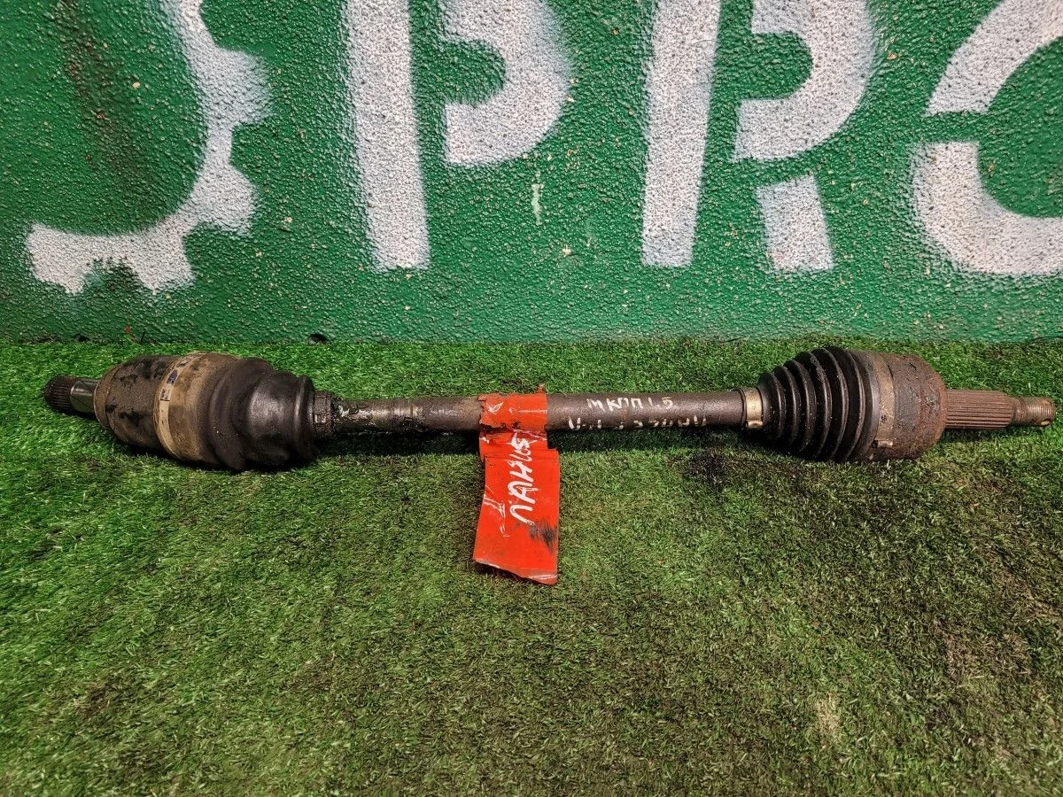 Полуось в сборе левая на Mitsubishi Lancer 10