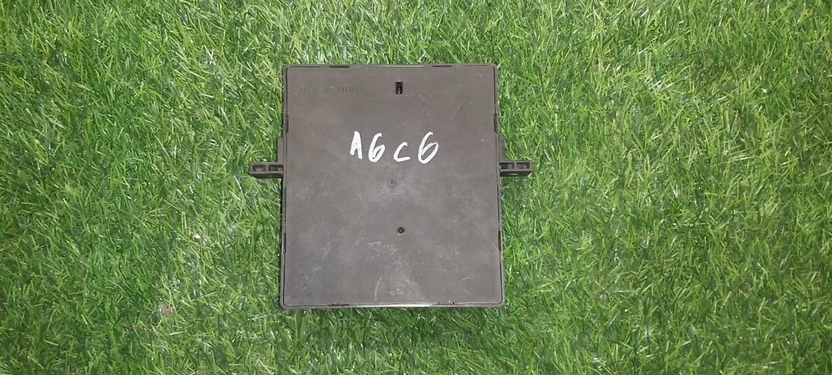 Блок управления бортовой сети Audi Q7 A6 C6