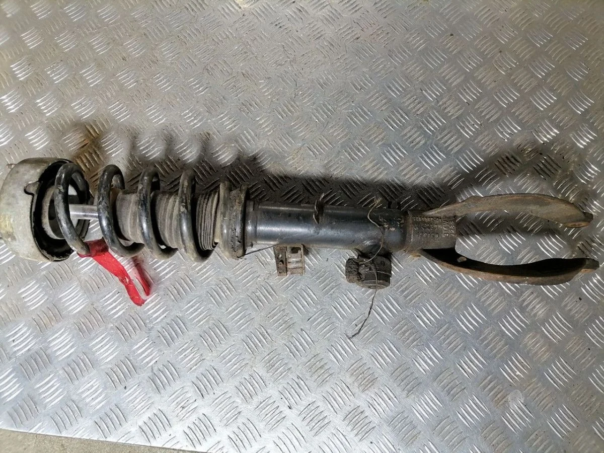 Стойка амортизатора передняя BMW X6 E71