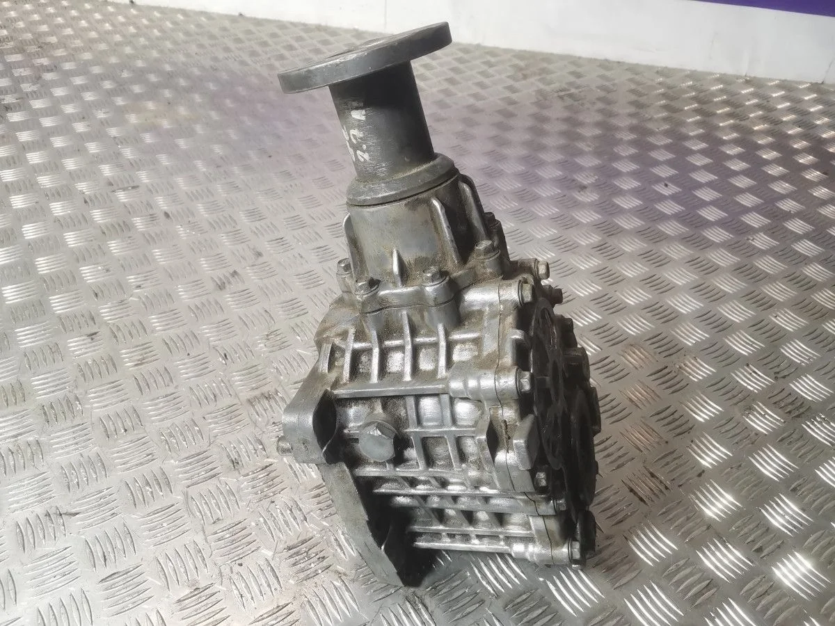 Раздаточная коробка Hyundai Santa Fe II 2,7