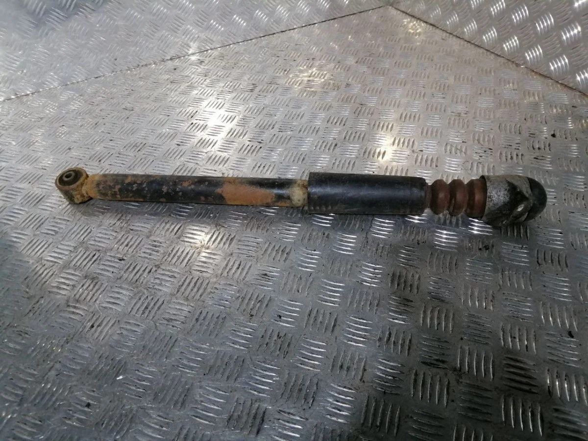 Амортизатор задний Skoda Fabia