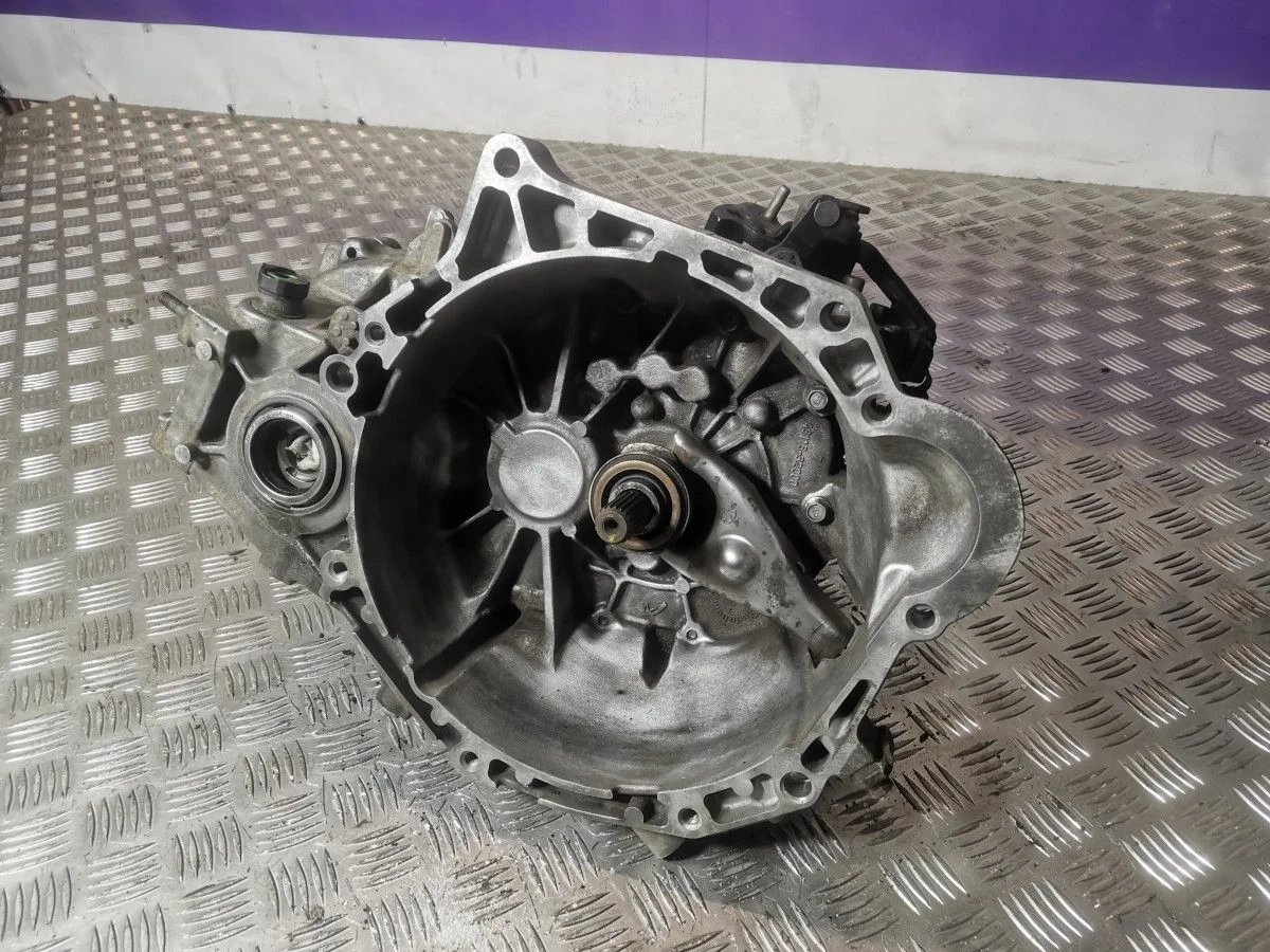 МКПП Kia Rio TEJ5 с дефектами корпуса