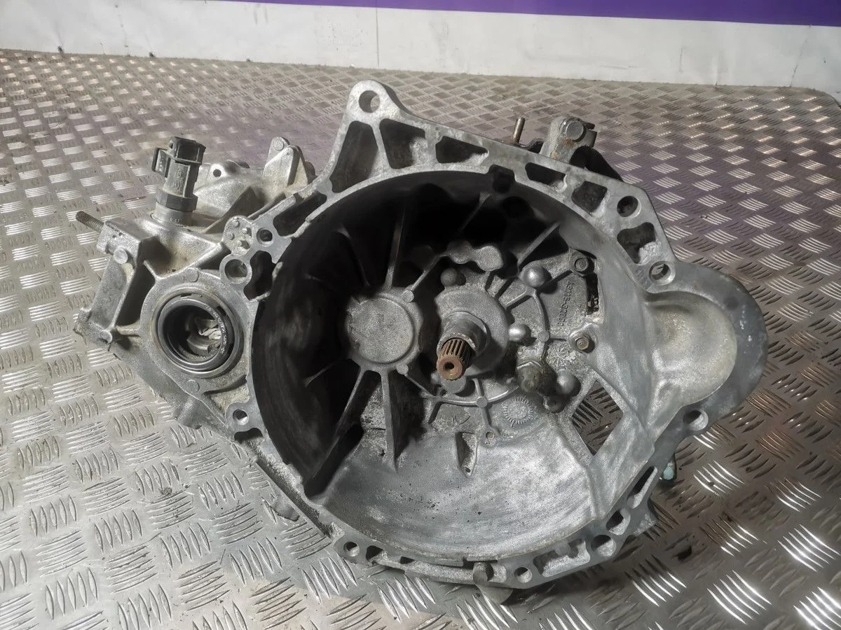 МКПП Kia Rio TEJ5 с дефектом крепления