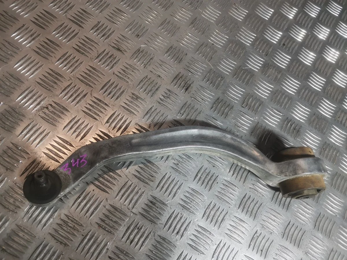 Рычаг передний левый Audi A6 C5