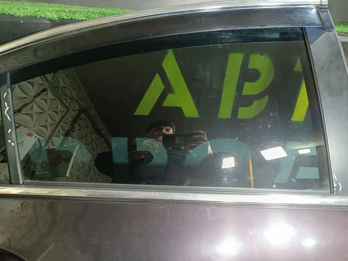 Стекло задней правой двери Mazda 6 GH