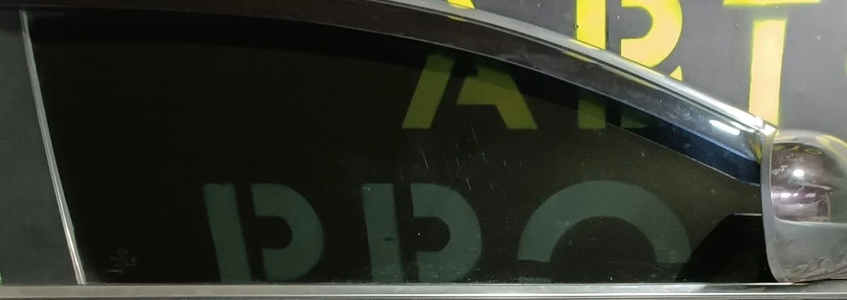 Стекло передней правой двери Mazda 6 GH