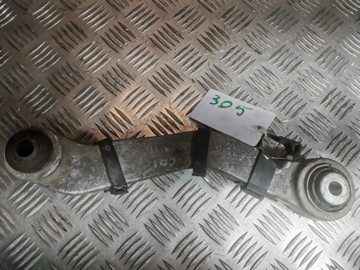 Рычаг задний правый Bmw 7 Series F01 с дефектом