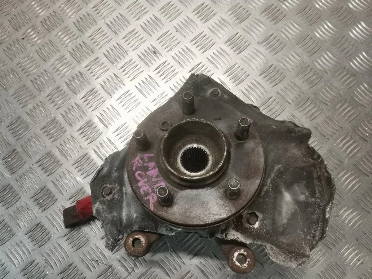 Кулак поворотный передний правый Range Rover III