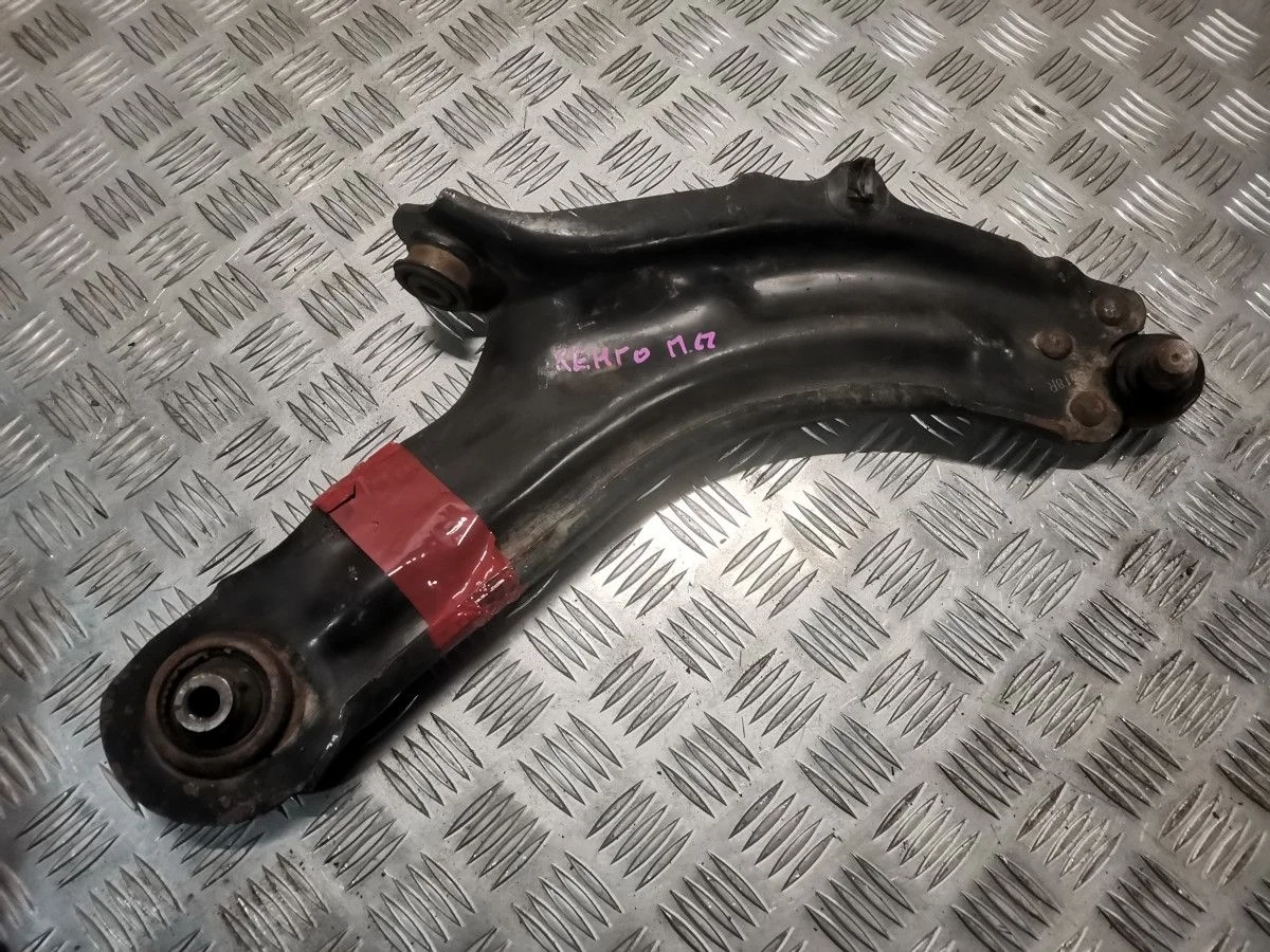 Рычаг передний правый Renault Kangoo