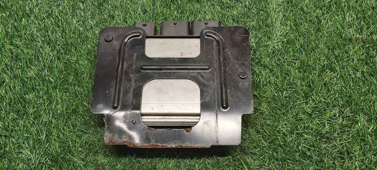 Блок управления двигателем Peugeot 308