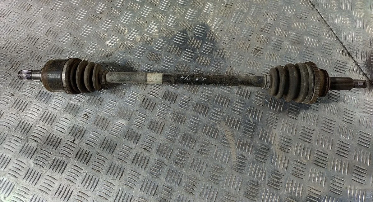 Полуось задняя Hyundai Santa Fe