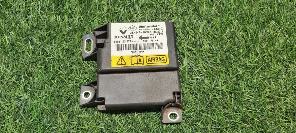 Блок управления AIR BAG Renault Sandero 1